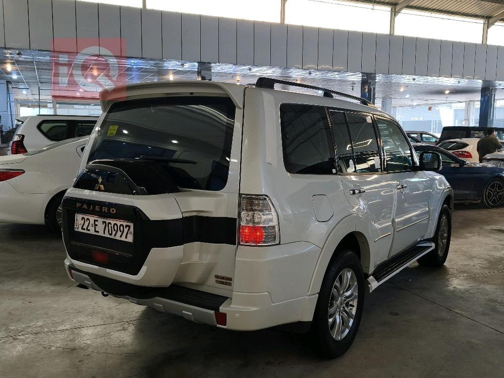 ميتسوبيشي باجيرو